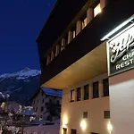 Alpenrose Chamonix Mont Blanc